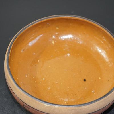 POTTERY BOWL- "TRIBAL CLAY" POLY CHROME INTERIOR POSSIBLE PERUVIAN SEMINARIO