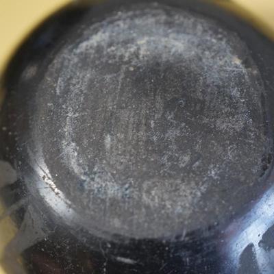 PAIR OF ETCHED BLACK CLAY POTS. 1940-1950'S 4 1/2" & 3"