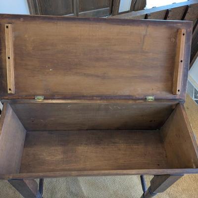 Early 19th Century Elm Dough Bin