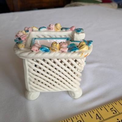 Vintage Handmade Hand Painted Ceramic 4 Pc Ashtray Set W/ Ceramic Basket Holder