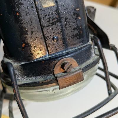 Vintage Justrite Railroad Lantern No 40