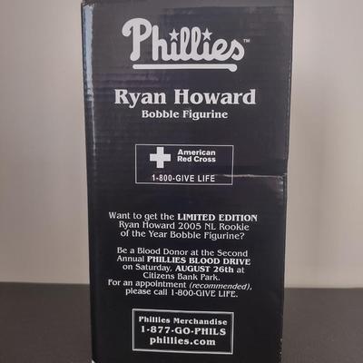 LOT 23K: MLB Philadelphia Phillies Bobble Figurines w/ Boxes: Ryan Howard
