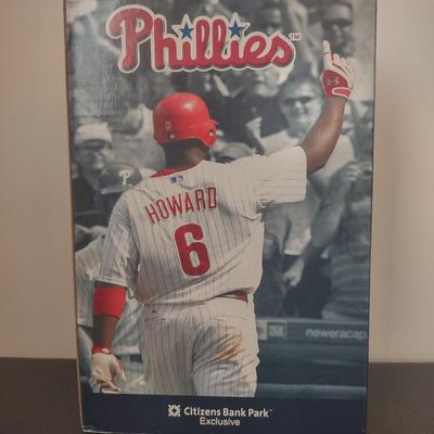 LOT 23K: MLB Philadelphia Phillies Bobble Figurines w/ Boxes: Ryan Howard