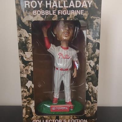 LOT 24K: MLB Philadelphia Phillies Roy Halladay Bobble Figurines in Boxes