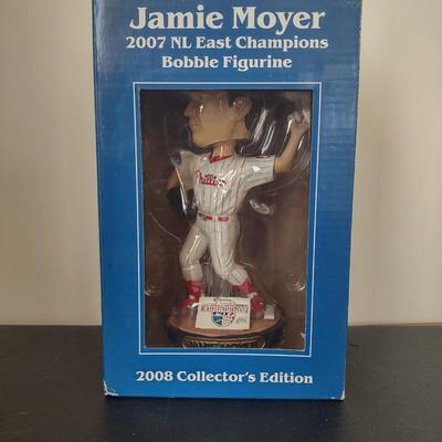 LOT 26K: MLB Philadelphia Phillies Bobble Figurines in Boxes: Jamie Moyer, Hunter Pence, Brad Lidge & Larry Bowa