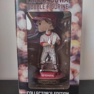 LOT 26K: MLB Philadelphia Phillies Bobble Figurines in Boxes: Jamie Moyer, Hunter Pence, Brad Lidge & Larry Bowa