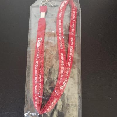 LOT 38K: Philadelphia Phillies Collectibles