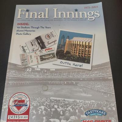 LOT 38K: Philadelphia Phillies Collectibles