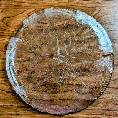 LOT 58K: Nice Large Glass Salad Bowl With 5 Large Glass Plates, 4 Small Salad Plates And 4 Glass Mugs