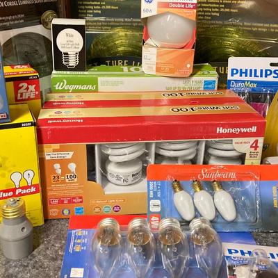 LOT 64U: Large Light Bulb Collection and Light Bulb Changer Pole