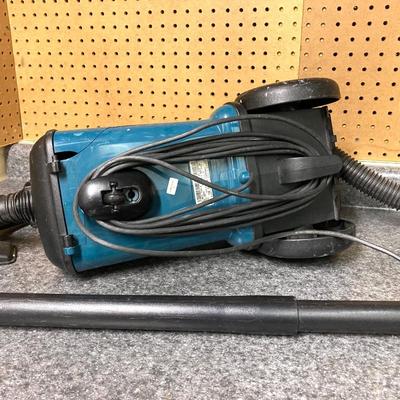 LOT 66U: Ridgid Stor N Go Vacuum Model WD5500 0, Eureka Powerline Mightymite Vacuum Model 3673 and Vacuum Bags