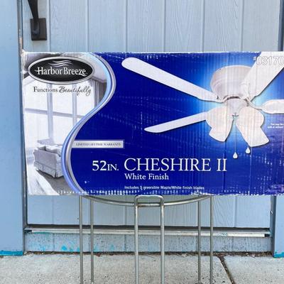 LOT 71G: Harbor Breeze Chesire II White 52 Inch Ceiling Fan in Original Box #0317063 (NOS)