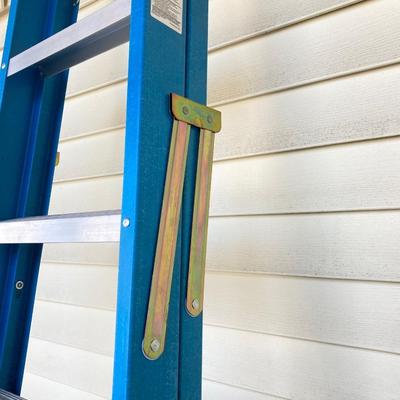 LOT 73G: Werner 8 Foot Folding Step Ladder