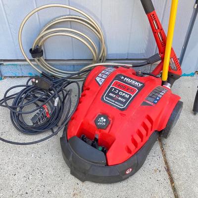 LOT 74G: Husky Deck Mate Pressure Washer HU80215, Husky Electric Power Cord and Pair of Telescopic Brushes /