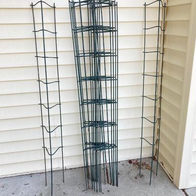 LOT 78G: Lawn and Garden - Terra Cotta Planters, Nine Green Metal Trellis Stakes, Fencing and More