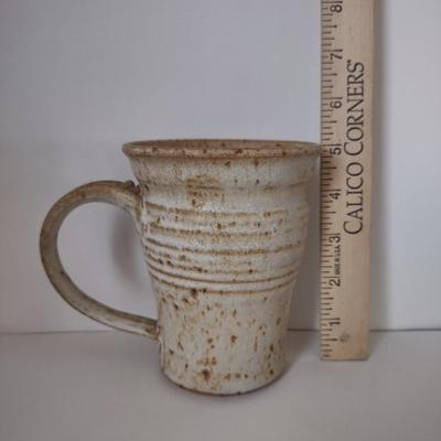 LOT 107K: Various Studio Pottery; Mug, Tray and Bowl