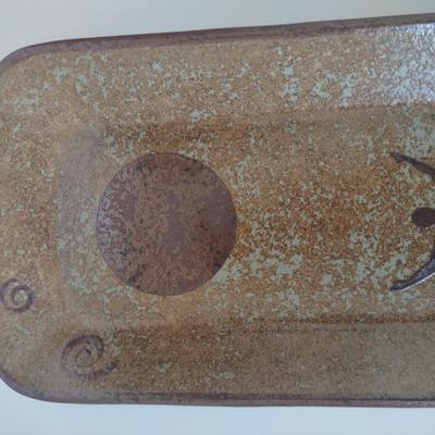 LOT 108K: Vintage Handpainted Italian Casserole Dish and Vintage Metal Serving Tray