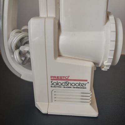 LOT 110K: Waffle Maker, Crock Pot and Electric Slicer/Shredder