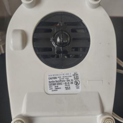 LOT 111K: Corn Popper and Blender