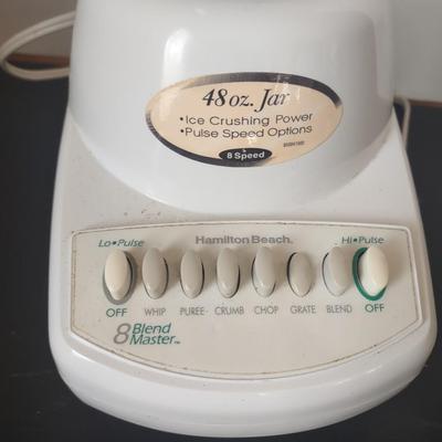 LOT 111K: Corn Popper and Blender