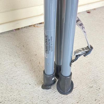 LOT 123G: Outdoor Portable Chairs with Pair of Small Coolers (Coleman and Rubbermaid)