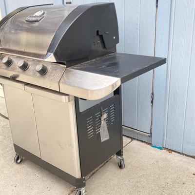 LOT 126G: Char-broil Commercial Series Outdoor Gas Grill with Accessories