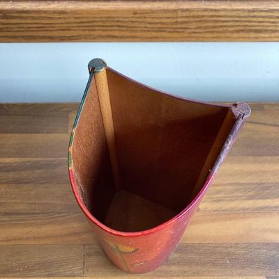 LOT 135X: Collection of Decorative Gourds, Boho Flat Baskets, Wall Art and Kakadu Hand Painted Wooden Scoop