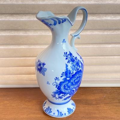 LOT 140X: Hand Painted Blue and White Decor - Delft's Blauw Made in Holland Trinket Boxes, Wall Art and More