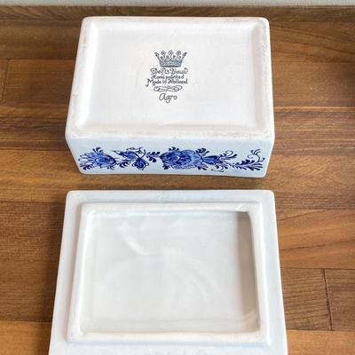 LOT 140X: Hand Painted Blue and White Decor - Delft's Blauw Made in Holland Trinket Boxes, Wall Art and More