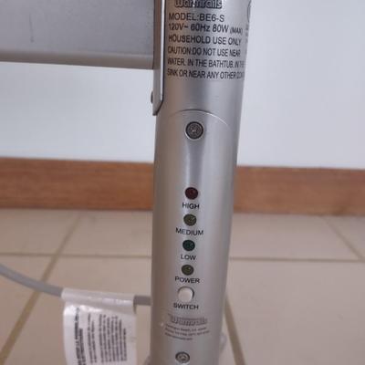 LOT 175: Warmrails Towel Warmer