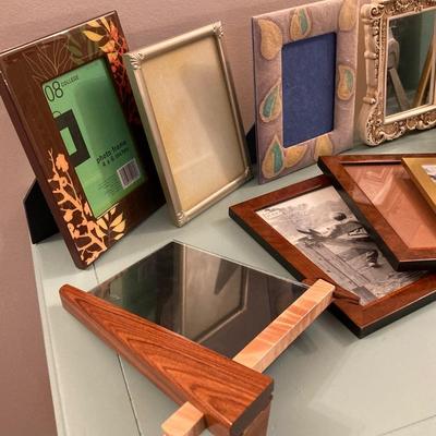 LOT 205B: Large Collection of Smaller Sized Picture Frames