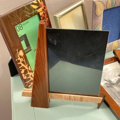 LOT 205B: Large Collection of Smaller Sized Picture Frames