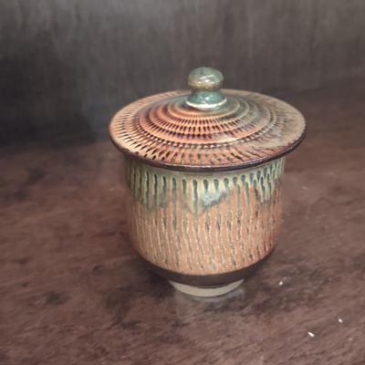 LOT 240B: Small Pottery