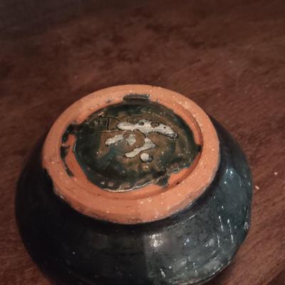 LOT 240B: Small Pottery