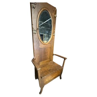 Vintage Quartersawn Mirrored Oak Hall Tree with Lifting Seat