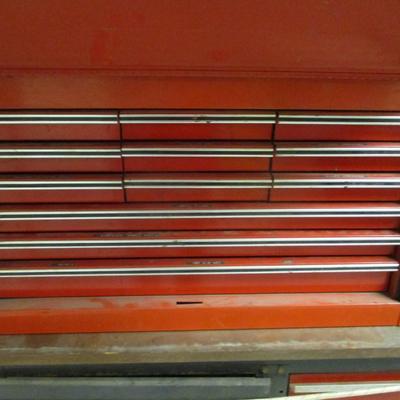 Approx 33" x 17 1/2" x 20 1/2" Metal Magnum By Waterloo Table Tool Box 12 Pull Out Drawers