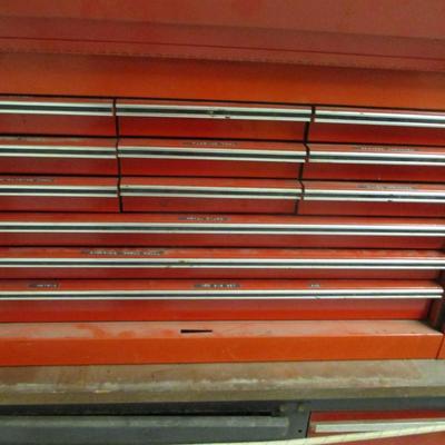Approx 33" x 17 1/2" x 20 1/2" Metal Magnum By Waterloo Table Tool Box 12 Pull Out Drawers