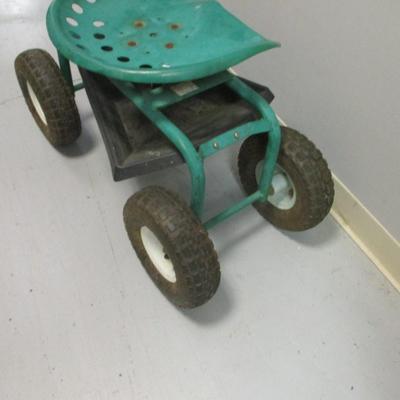 Rolling Garden Swivel Seat Cart