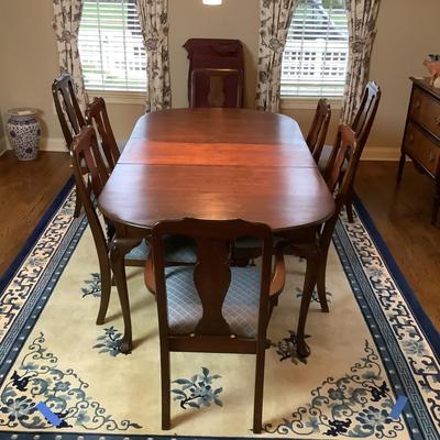 DR524 Queen Anne Style Cherry Dining Table & Chairs