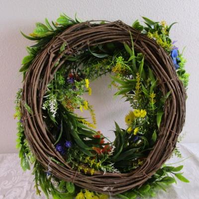 Springtime wreath 16" in diameter