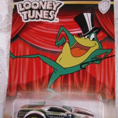Hot Wheels Looney Toons car - Michigan J. Frog