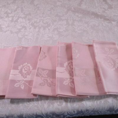 6 pink floral design cloth napkins