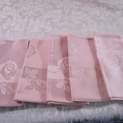 6 pink floral design cloth napkins