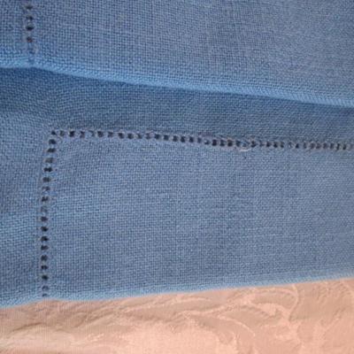 6 blue linen napkins