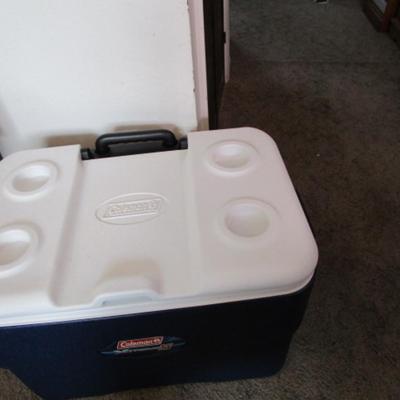 Coleman Xtreme 5.75 qt wheeled cooler