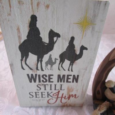 Christmas ornaments & décor