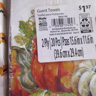 4 pkg printed paper napkins