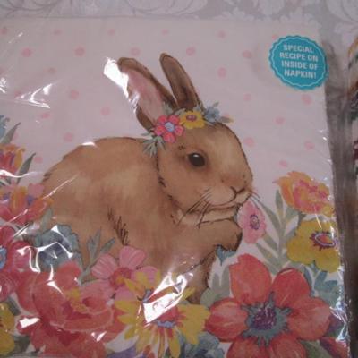 4 pkg printed paper napkins
