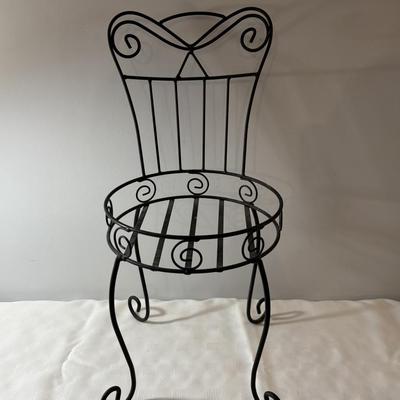 22” Tall Metal Plant Chair