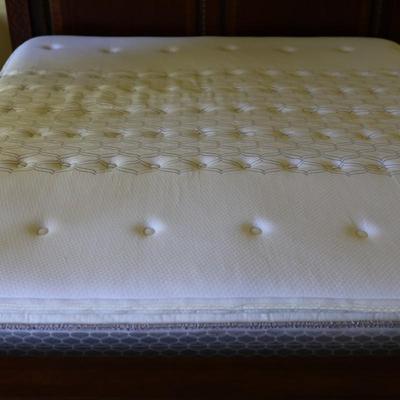 Carved Mahogany Traditional King Frame with Mattress